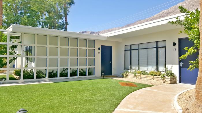 Holiday House