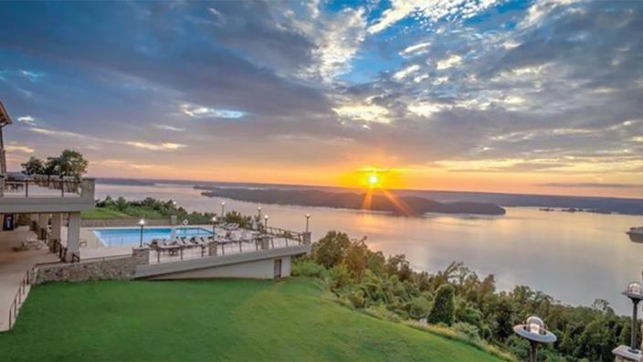 Guntersville Lake