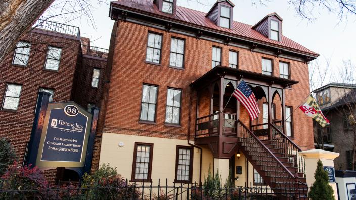 Annapolis inn sale