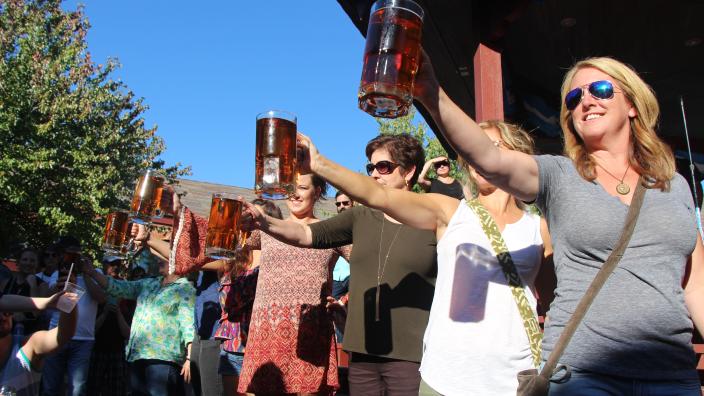 Two Brothers Oktoberfest 2025
