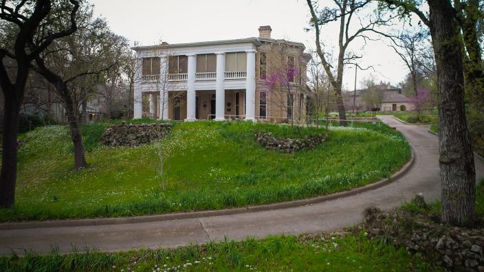 Flower Hill Center | Austin, TX