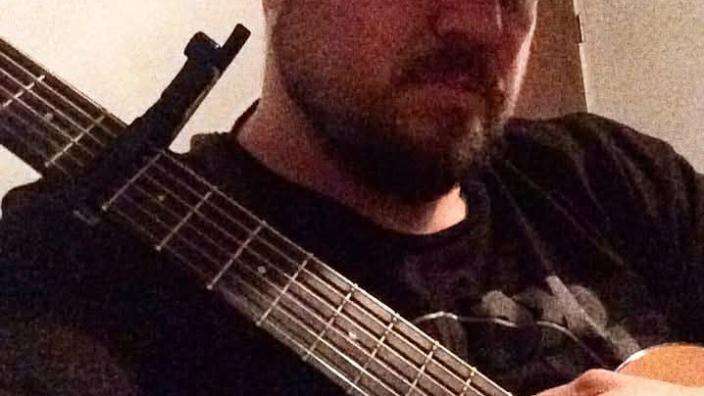 Live music by John Hidalgo