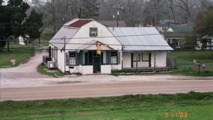 River road outlet restaurant