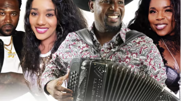 Live Entertainment at The Queen, Performance by Lil Nathan & The