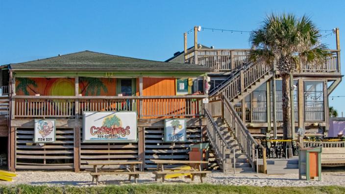 Castaways bar online and grill