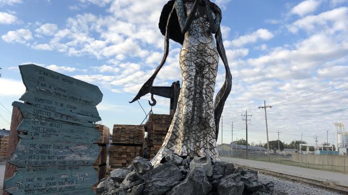 Winds of Change (The Lady) | Jeffersonville, IN 47130