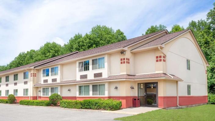 Super 8 Motel Wyndham Oneonta/Cooperstown