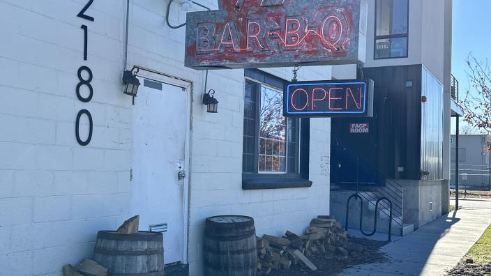 AJ s Pit Bar B Q