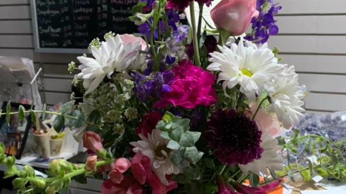 Bloomers Floral and Gift