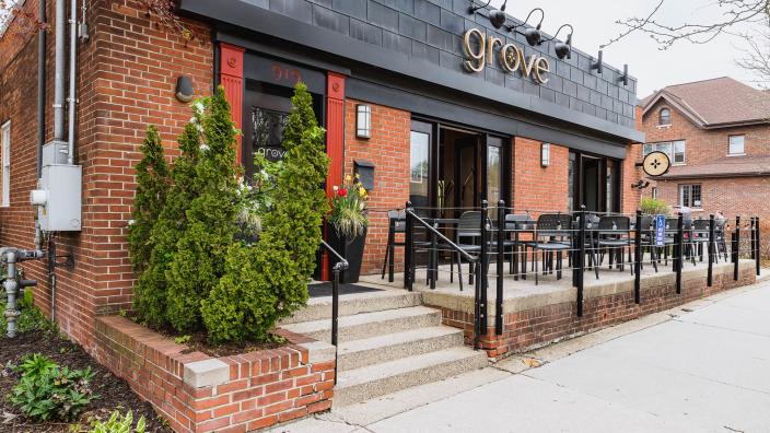 Grove grand outlet rapids menu