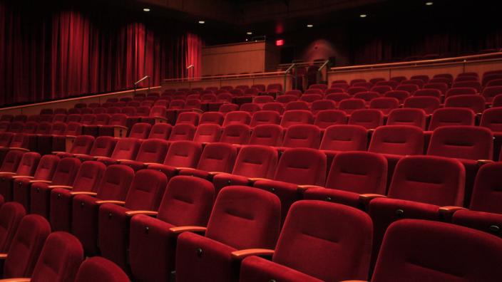 Hamilton commons theater best sale