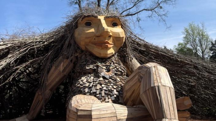 ゴンドラオブジェ Mother Earth Troll Garden