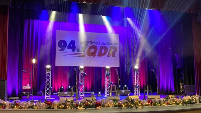 94.7 QDR Acoustic Christmas for the Kids Graphic