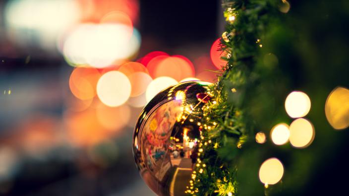 Four Oaks Christmas Parade Graphic