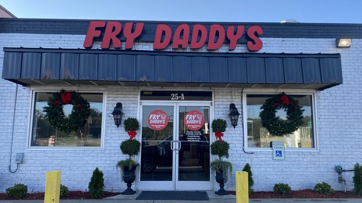 Fry Daddy's opening first restaurant in Clifton