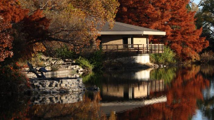 rent a vehicle Hutchinson