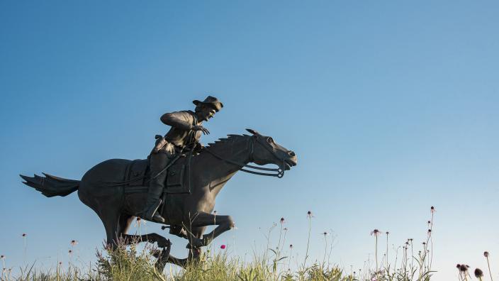Pafare Ponyスウィング木馬 Pony Express Horse & Rider Statue - Marysville KS, 66508