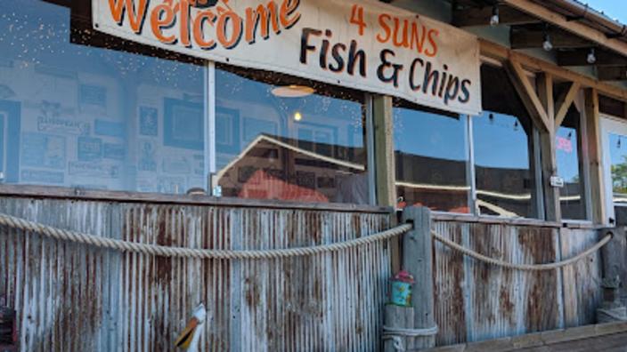 Peterson's Fish Market and 4-Suns Fish & Chips Outdoor Cafe