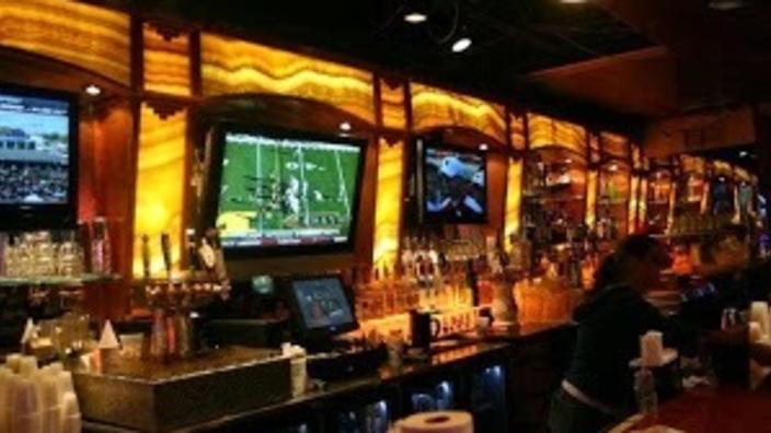 Roosters bar deals and grill