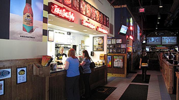 Buffalo wild 2025 wings outdoor seating