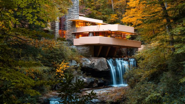 「落水荘」Fallingwater:Frank Lloyd Wright Frank Lloyd Wright's Fallingwater® | Mill Run, PA