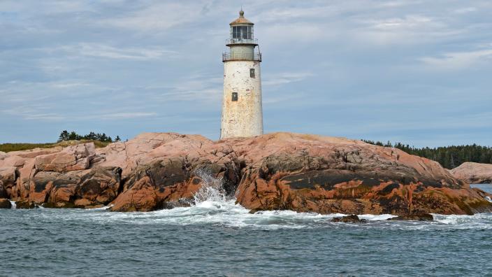 My Lighthouse - Rend Collective - Lyrics - YouTube