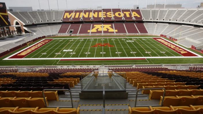 TCF Bank Stadium turns to ice – The Minnesota Daily