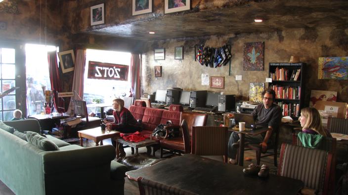 洋楽 Potret Cafe Zotz