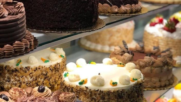 The Gingersnap Bakery - Wedding Cakes & Desserts - Zola