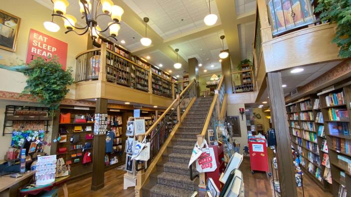 Mitzi-s-1-_e4bdfbc7-9d26-19df-