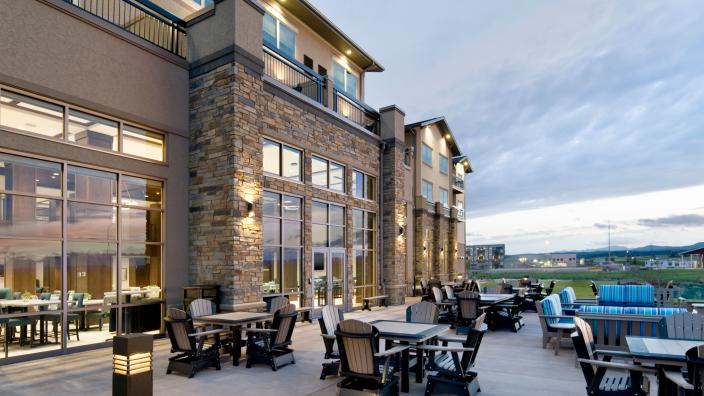Clubhouse Hotel & Suites