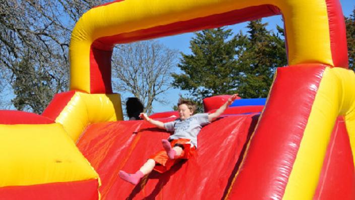 Space cheap walk inflatables