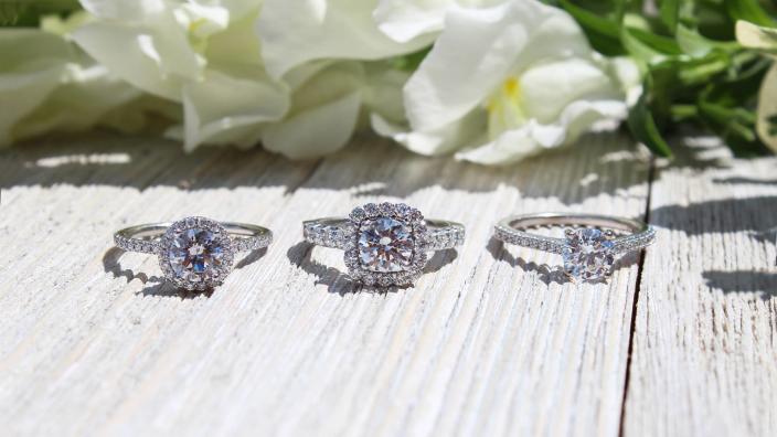 FIVE FOR ONE - Unique Mix of 5 Vintage/Antique Rings for Women – PVD  Vintage Jewelry