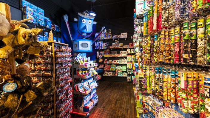 Stage Nine Entertainment Store Sacramento CA 95814