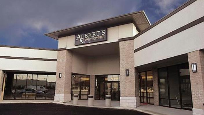 Albert's jewelers near me outlet