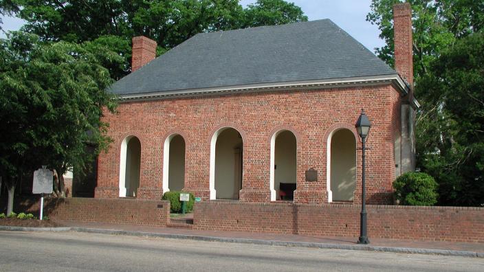 1750 Isle of Wight Courthouse