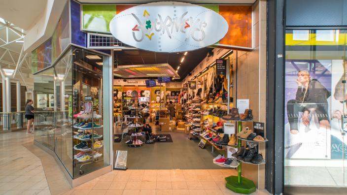Journeys shoes discount in the mall
