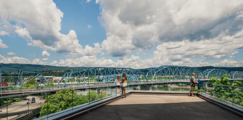 Hunter Museum of America Art_Patio with Walnut Street Bridge