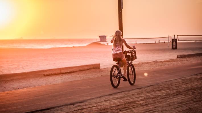 5 Reasons To Go Biking In Huntington Beach Bike Riding In Surf City