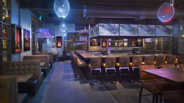 Hq Gastropub Opens On 5th Amp Pch Huntington Beach Ca Blog