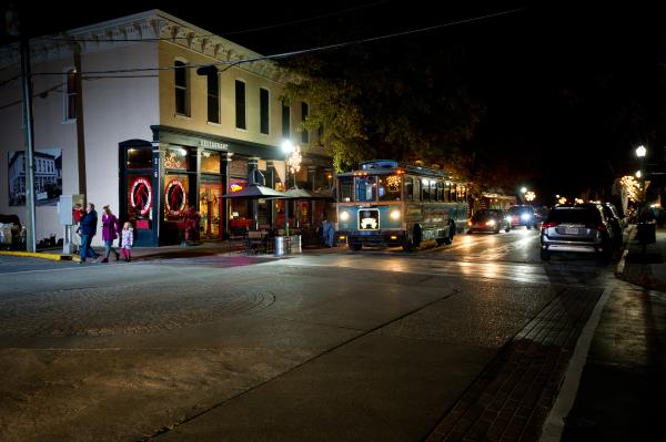 Downtown Jeffersonville Holiday Street View