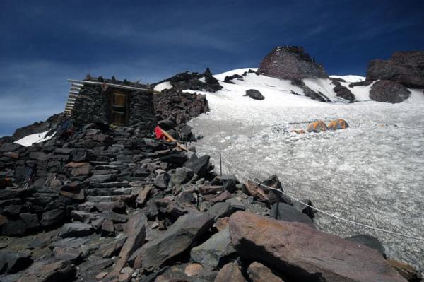 camp muir mt rainier