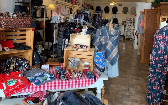 Too cute children's hotsell boutique