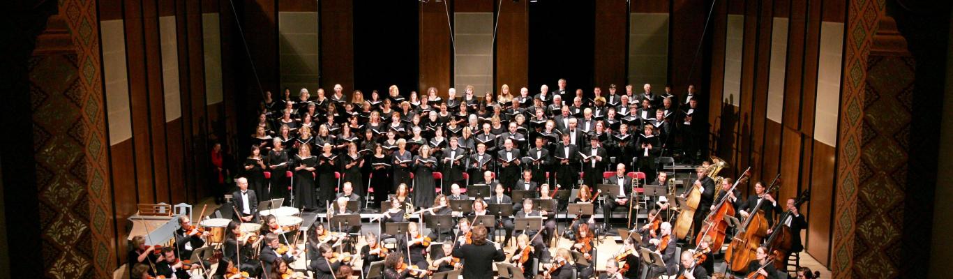 Desert Chorale Christmas Concert Las Vegas Nevada 2022 Tune Into The Holidays In Santa Fe