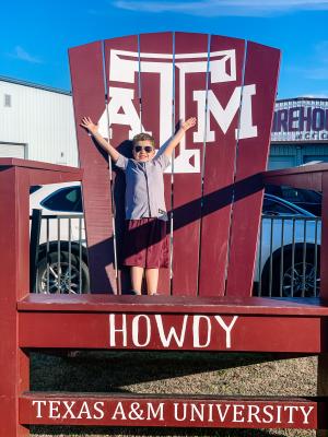 Howdy Chair