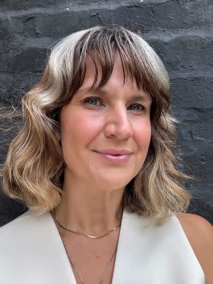 Dr Rebecca Askew
