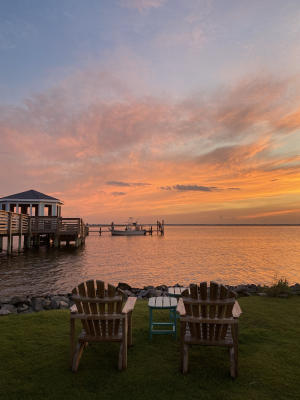 Best Place to Eat Outside with a View