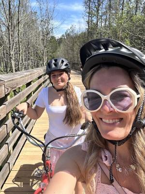 Influencer - Brianne Manz - Bike Ride