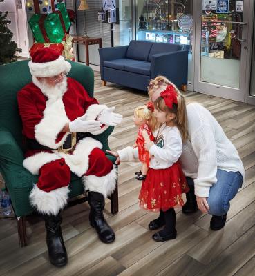 Photos with Santa at Youth Service Bureau's Your Santa Breakfast