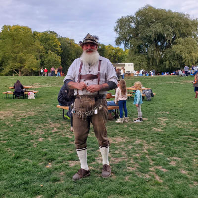 Twin Oast Oastoberfest lederhosen